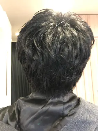 パーマ メンズ 辻本 夏子のヘアスタイル