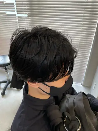 ショート パーマ メンズ トレンド透明感カラー ☘️大貫 昂涼🐹のヘアスタイル