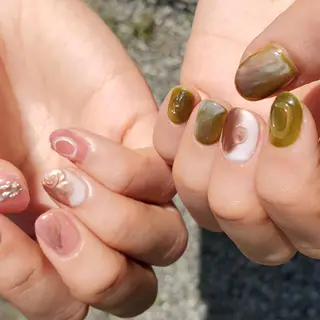 ネイル MOM 原宿店所属・MoM マムネイル原宿のネイルデザイン