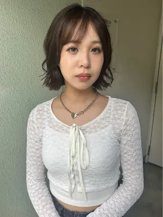 カラー siki hinaのヘアスタイル