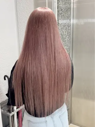 ロング カラー 🖤ハイトーン× レイヤー🖤SARAのヘアスタイル