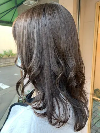 セミロング カラー ヒロタ ハルヒ🦁のヘアスタイル