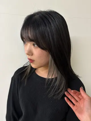 ミディアム カラー lico札幌駅前所属・小原 悠梨乃のヘアスタイル