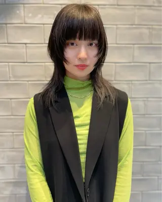 ショート カラー SALOWIN所属・ブリーチ✨ ボブ✨レイヤーのヘアスタイル