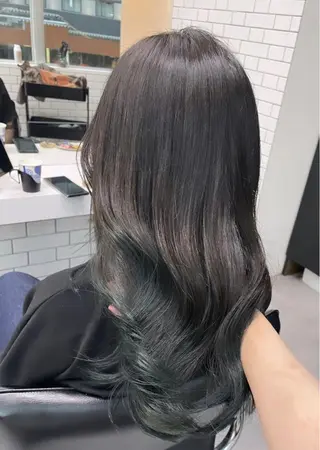 ロング カラー 透け感カラー✂️ yuuのヘアスタイル