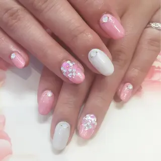 ネイル みよし市 nail salon*pomnal.co所属・Shimada Harukaのネイルデザイン