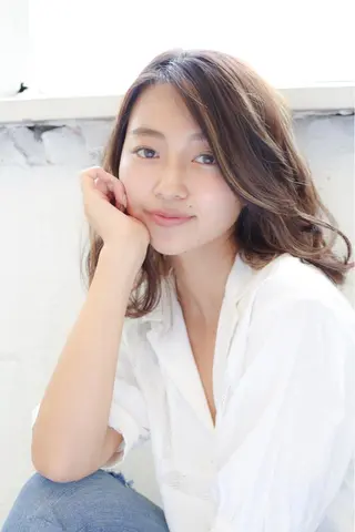 セミロング 石渡このみ 🍊レイヤーカットのヘアスタイル