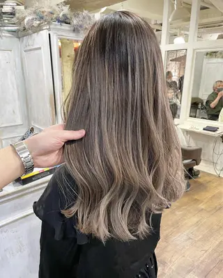 セミロング カラー 遠藤 拓馬のヘアスタイル