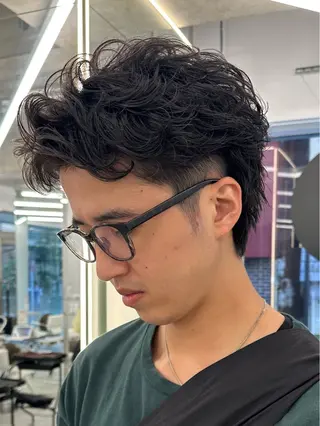 ショート パーマ メンズ Vir by browのヘアスタイル