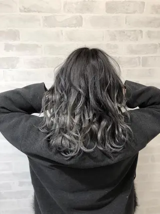 セミロング カラー 山崎 義弘のヘアスタイル