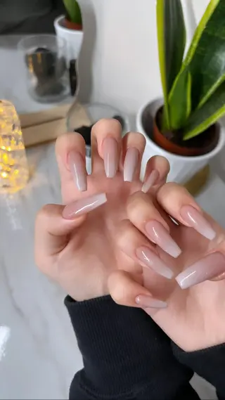 ネイル NEO Beauty Salon所属・𝐍𝐄𝐎 𝐉𝐔𝐑𝐈のネイルデザイン