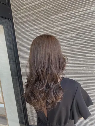 ロング カラー 透明感カラー 天羅のヘアスタイル