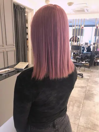 セミロング カラー Noe心斎橋所属・Noe心斎橋 堀田 朋宏のヘアスタイル