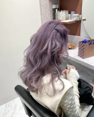 ロング カラー ヘアアレンジ autre所属・大久保 ひでなりのヘアスタイル