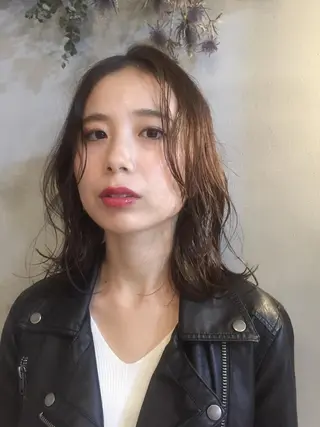 ミディアム カラー 福岡天神⭐︎ lotyのヘアスタイル