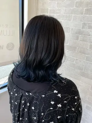 ミディアム カラー Well's TAIGAのヘアスタイル