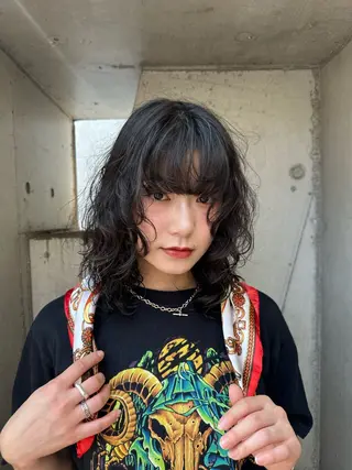 パーマ レイヤーカット/ハイ トーン✂︎ゆーぴ✂︎のヘアスタイル