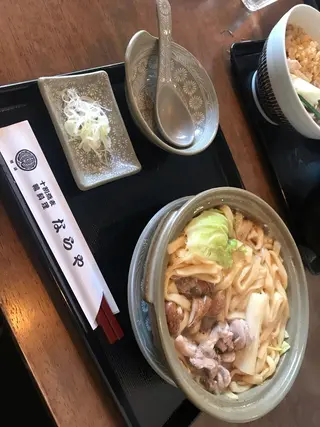 ミディアム カラー パーマ ヘアアレンジ メンズ キッズ ネイル マツエク・マツパ アイブロウ アニメ,Vオタク× 即効痩せエステサロンのエステ・リラクイメージ