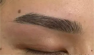 メンズ アイブロウ メンズ専用眉毛サロンエサージュオム 銀座店所属・エサージュオム銀座 店のマツエク・マツパデザイン