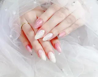 ネイル ᴿᴬᴺᴼᴺ 🤍 𝐴𝑌𝐴𝐾𝐴のネイルデザイン