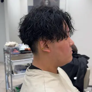 ショート パーマ メンズ SALOWIN名古屋Suite店所属・名古屋のメンズ特化 美容師/わたるのヘアスタイル