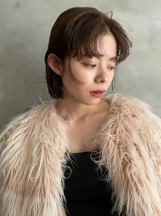 ミディアム カラー classic 新横浜所属・大人girly🛋️ 🤍yukakoのヘアスタイル