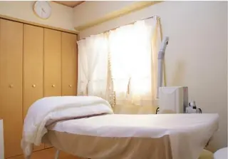 マツエク・マツパ DeRiii所属・DeRiii 毛穴・ 保湿ケアまつ毛パーマのエステ・リラクイメージ