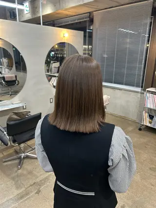 カラー サワムラ ソナタのヘアスタイル