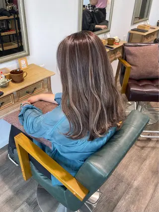 ロング カラー Felice Erikaのヘアスタイル