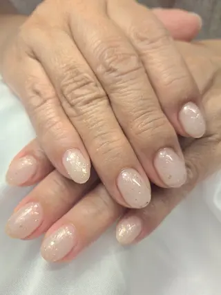 ネイル ネイルサロンベルティ ひとみのネイルデザイン
