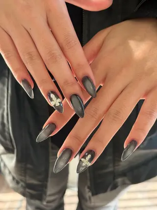 ネイル WOLTOKYO渋谷 yunaのネイルデザイン