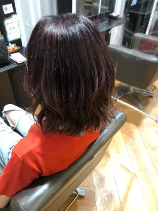 ミディアム カラー 吉田 美優のヘアスタイル