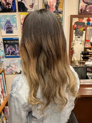 ロング カラー fuwat所属・秋葉原でカラーする なら🐉ちぇーたんのヘアスタイル