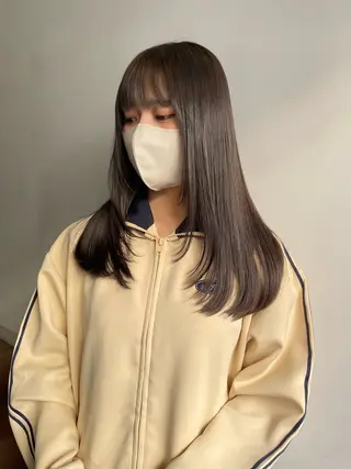 ロング ⭐ハイトーンブリーチ ミルクティーピンクのヘアスタイル