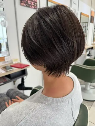 ショート 千秋 秀容のヘアスタイル