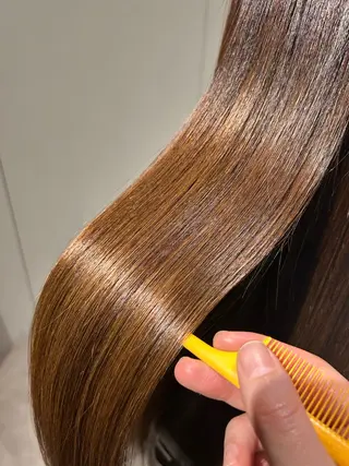 スパニスト 神山のヘアスタイル