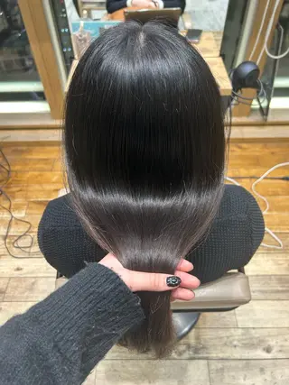 セミロング カラー 和田 茉日琉のヘアスタイル