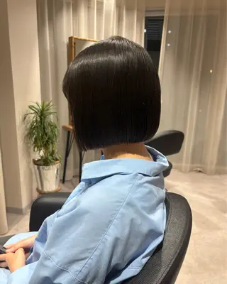 ショート aina / n.w.hのヘアスタイル