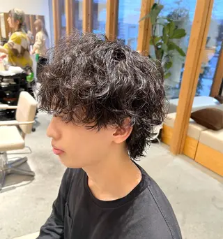 ミディアム パーマ メンズ 服部 雄輝のヘアスタイル