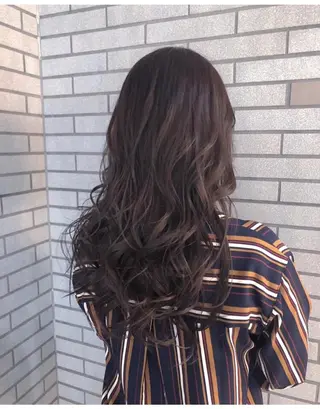 ロング カラー XES-TA所属・中村 よしひでのヘアスタイル