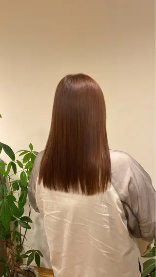 ミディアム カラー Ludwig AIRIのヘアスタイル