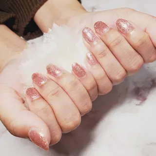 ネイル ネイルサロンベルティ .ひとみのネイルデザイン