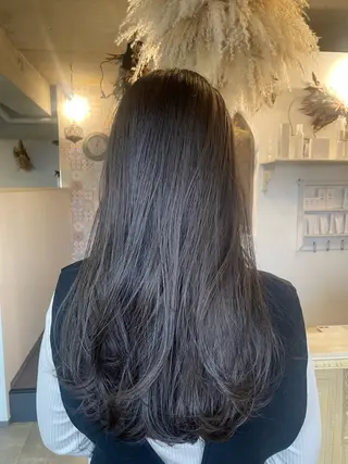 ロング カラー 荒牧 絵美のヘアスタイル