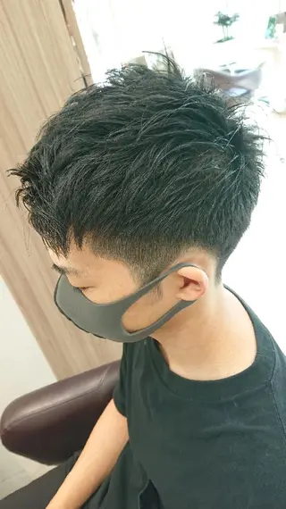 ショート メンズ 🩶ハイライトカラー 🩶ASH西葛西鈴木のヘアスタイル