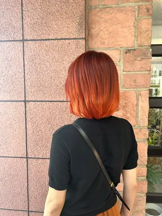 カラー 岡田 知佳のヘアスタイル