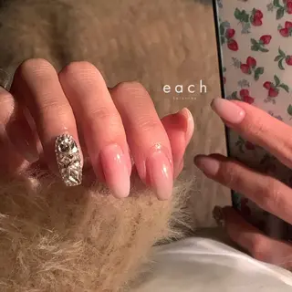 ネイル each Hibikiのネイルデザイン