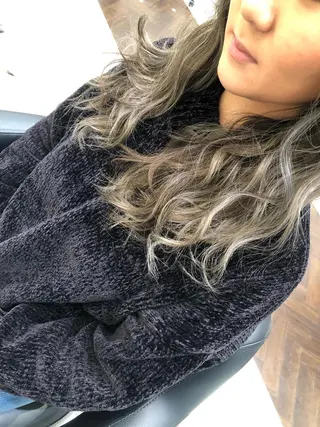 セミロング 岸 保奈美のヘアスタイル