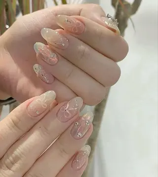 ネイル T. Leeのネイルデザイン