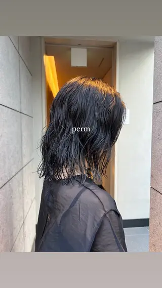 セミロング パーマ コノカ/暖色カラー/ 透明感カラーのヘアスタイル