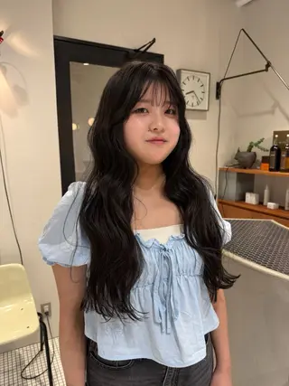 ロング カラー コノカ暖色カラー/ 透明感カラーのヘアスタイル